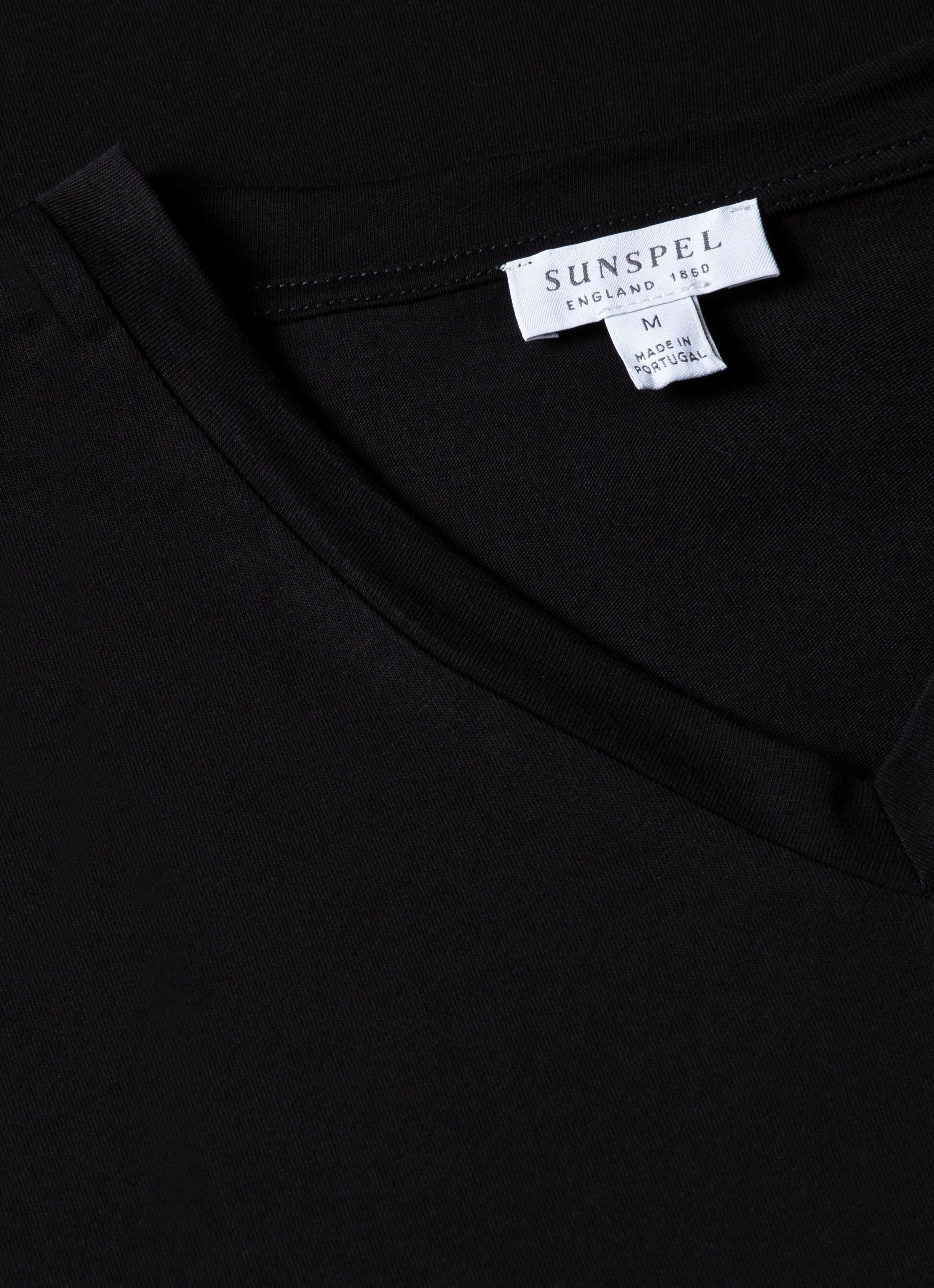 Men's Riviera V-neck T-shirt in Black - Image 4